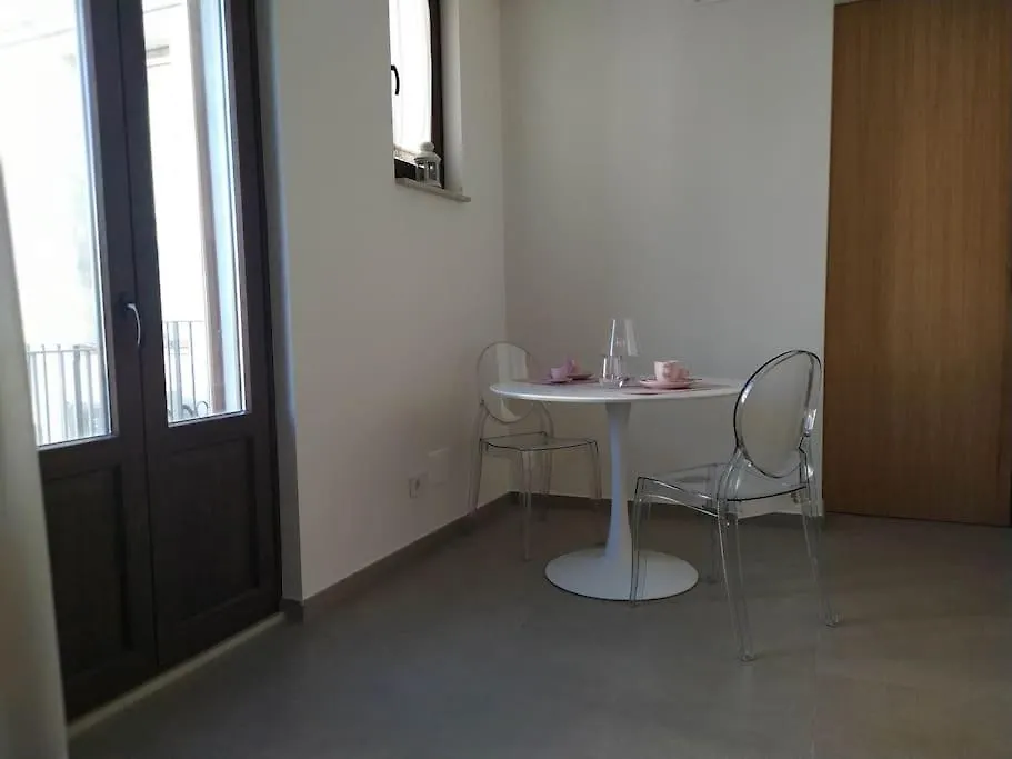 S&Sh Delizioso Appartamento In Centro Catania 0*,